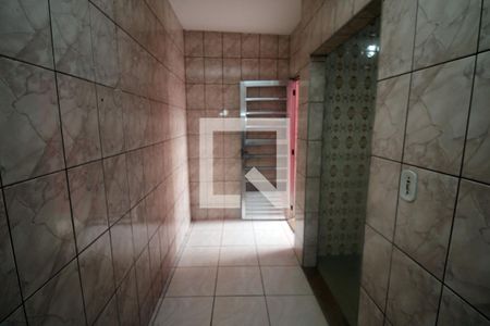 Casa para alugar com 120m², 2 quartos e 1 vagaÁrea dos fundos