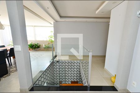 Apartamento à venda com 180m², 3 quartos e 2 vagasCobertura