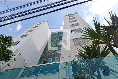 Apartamento à venda com 180m², 3 quartos e 2 vagasFachada