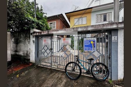 Casa à venda com 138m², 3 quartos e 2 vagasFachada