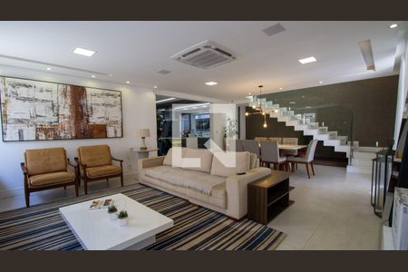 Sala de casa de condomínio à venda com 5 quartos, 244m² em Vargem Grande, Rio de Janeiro