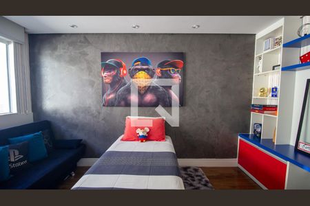 Casa de condomínio à venda com 244m², 5 quartos e 2 vagas Casa de condomínio à venda com 244m², 5 quartos e 2 vagasSuíte 1