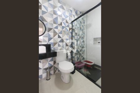 Casa à venda com 346m², 4 quartos e 3 vagasBanheiro casa 03