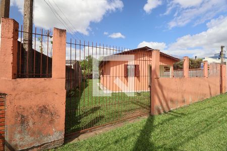 Casa à venda com 70m², 2 quartos e 2 vagasFachada