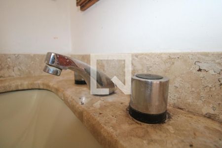 Casa de condomínio à venda com 200m², 3 quartos e 2 vagas Casa de condomínio à venda com 200m², 3 quartos e 2 vagasSuíte