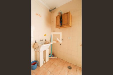 Casa de condomínio à venda com 200m², 3 quartos e 2 vagas Casa de condomínio à venda com 200m², 3 quartos e 2 vagasÁrea de Serviço