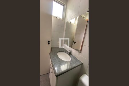 Banheiro Social de apartamento para alugar com 2 quartos, 75m² em Buritis, Belo Horizonte