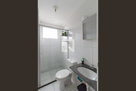 Banheiro social de apartamento à venda com 2 quartos, 108m² em Bom Jesus, Contagem