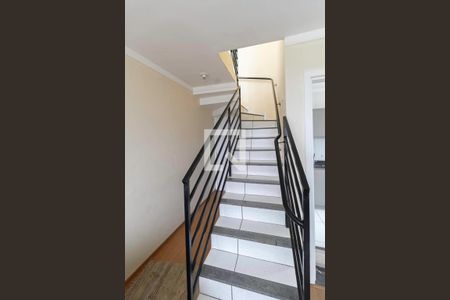 Apartamento à venda com 108m², 2 quartos e 1 vagaEscada