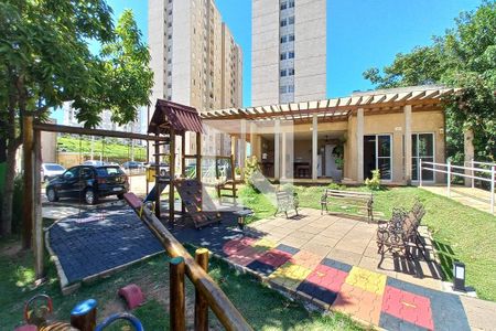 Apartamento à venda com 47m², 2 quartos e 1 vaga Apartamento à venda com 47m², 2 quartos e 1 vagaÁrea comum - Playground