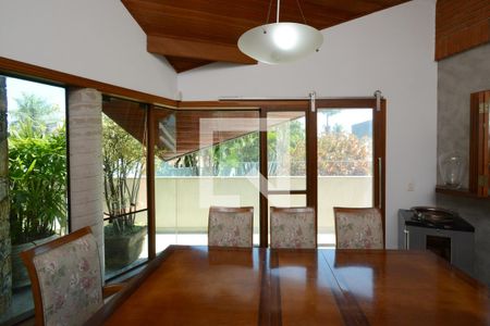 Casa à venda com 273m², 4 quartos e 2 vagasSala de Jantar