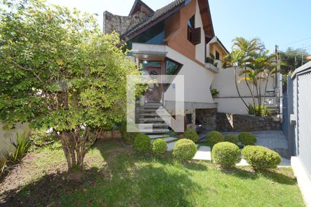 Casa à venda com 273m², 4 quartos e 2 vagasFachada