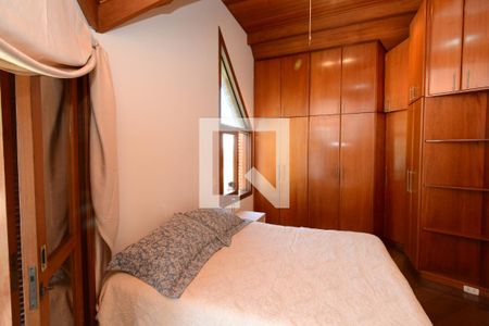 Casa à venda com 273m², 4 quartos e 2 vagasSuíte 1