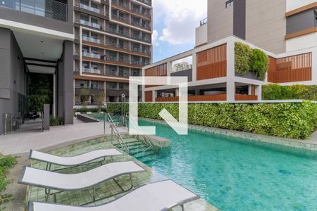 Studio para alugar com 25m², 1 quarto e sem vaga Studio para alugar com 25m², 1 quarto e sem vagaÁrea comum - Piscina