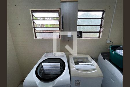 Casa à venda com 200m², 3 quartos e 2 vagasLavanderia