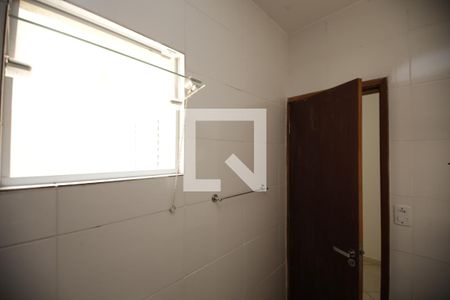 Banheiro Suíte 1 de casa para alugar com 2 quartos, 70m² em Jardim Sapopemba, São Paulo