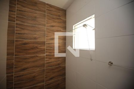 Banheiro Suíte 1 de casa para alugar com 2 quartos, 70m² em Jardim Sapopemba, São Paulo