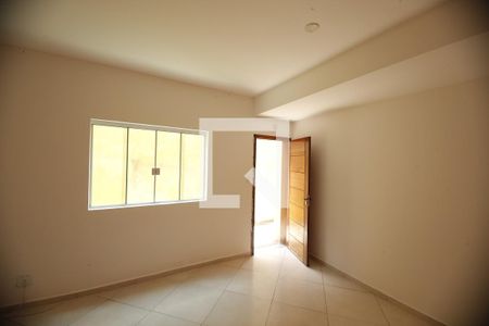 Sala de casa para alugar com 2 quartos, 70m² em Jardim Sapopemba, São Paulo
