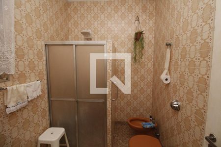 Casa à venda com 240m², 2 quartos e 4 vagasBanheiro