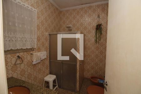 Casa à venda com 240m², 2 quartos e 4 vagasBanheiro