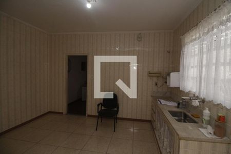 Casa à venda com 240m², 2 quartos e 4 vagasCozinha