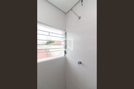 Banheiro de casa para alugar com 1 quarto, 40m² em Vila Palmeiras, São Paulo