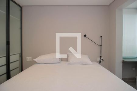 Sala/Quarto de kitnet/studio à venda com 1 quarto, 25m² em Pinheiros, São Paulo