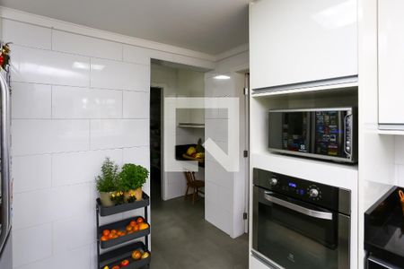 Casa à venda com 380m², 4 quartos e 4 vagasCozinha