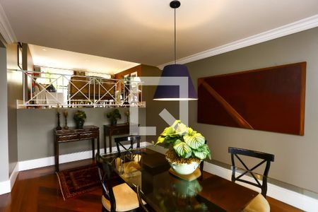 Casa à venda com 380m², 4 quartos e 4 vagasSala 2