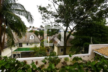 Casa à venda com 380m², 4 quartos e 4 vagasSala 2 vista