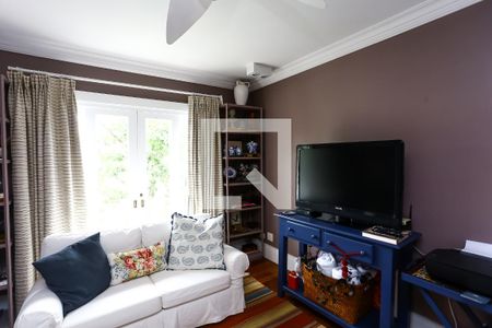 Casa à venda com 380m², 4 quartos e 4 vagassala 3