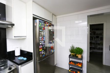 Casa à venda com 380m², 4 quartos e 4 vagasCozinha