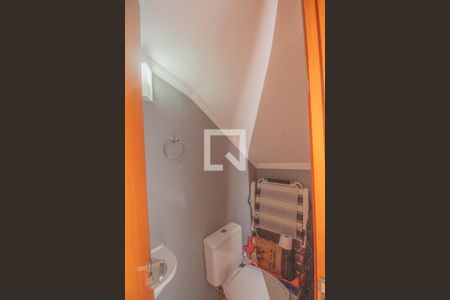 Casa à venda com 217m², 3 quartos e 4 vagasBanheiro de serviço