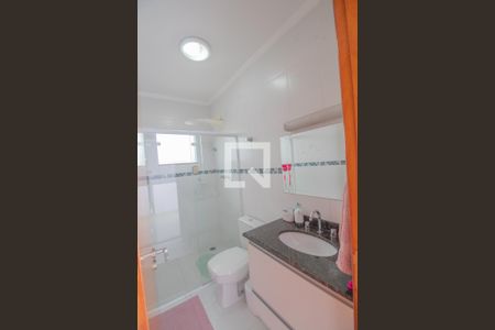 Casa à venda com 217m², 3 quartos e 4 vagasBanheiro social 