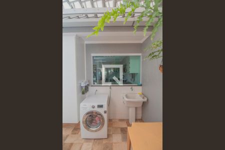 Casa à venda com 217m², 3 quartos e 4 vagasÁrea externa 