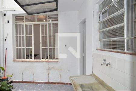 Casa para alugar com 145m², 2 quartos e sem vagaÁrea de Serviço