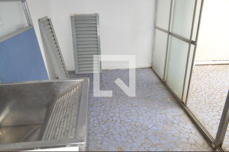 Casa para alugar com 145m², 2 quartos e sem vagaÁrea externa