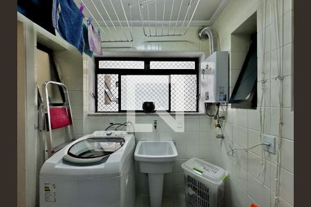 Apartamento à venda com 95m², 3 quartos e 2 vagas Apartamento à venda com 95m², 3 quartos e 2 vagasÁrea de Serviço