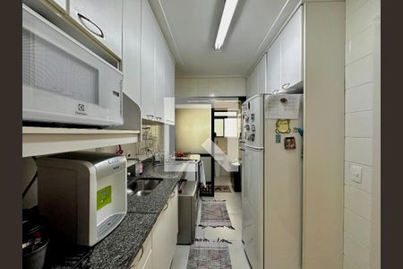 Apartamento à venda com 95m², 3 quartos e 2 vagas Apartamento à venda com 95m², 3 quartos e 2 vagasCozinha