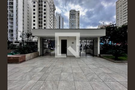 Apartamento à venda com 95m², 3 quartos e 2 vagas Apartamento à venda com 95m², 3 quartos e 2 vagasEntrada