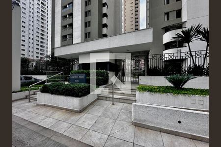 Apartamento à venda com 95m², 3 quartos e 2 vagas Apartamento à venda com 95m², 3 quartos e 2 vagasFachada