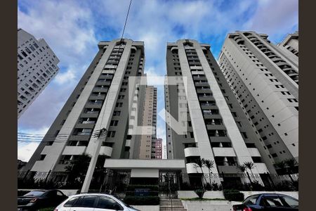 Apartamento à venda com 95m², 3 quartos e 2 vagas Apartamento à venda com 95m², 3 quartos e 2 vagasFachada