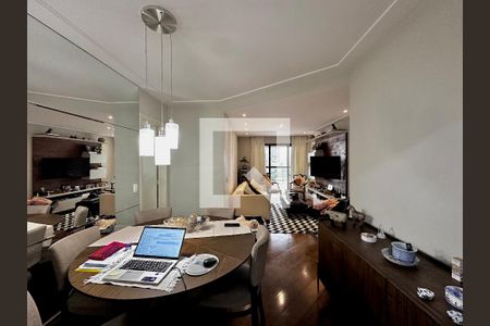 Apartamento à venda com 95m², 3 quartos e 2 vagas Apartamento à venda com 95m², 3 quartos e 2 vagasSala