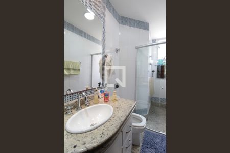 Apartamento à venda com 182m², 4 quartos e 2 vagasBanheiro Social