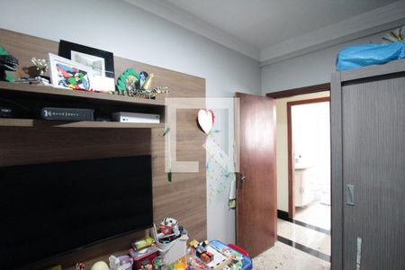 Apartamento à venda com 182m², 4 quartos e 2 vagasQuarto 2