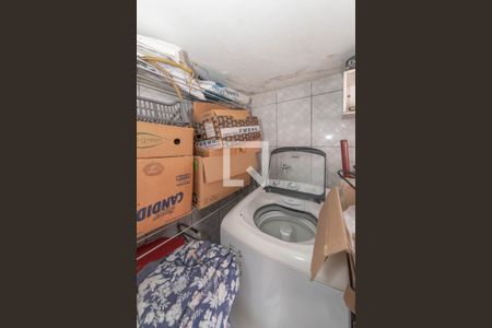 Casa à venda com 150m², 2 quartos e 2 vagas Casa à venda com 150m², 2 quartos e 2 vagasÁrea de Serviço