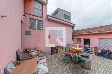 Casa à venda com 150m², 2 quartos e 2 vagas Casa à venda com 150m², 2 quartos e 2 vagasQuintal
