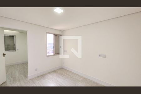 Apartamento à venda com 74m², 2 quartos e 1 vagaQuarto 2 - Suíte