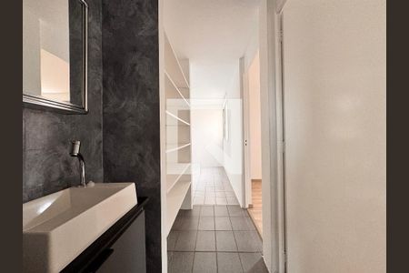 Apartamento para alugar com 51m², 2 quartos e 1 vaga Apartamento para alugar com 51m², 2 quartos e 1 vagaBanheiro