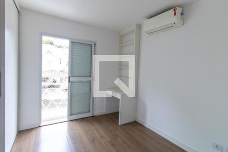 Casa de condomínio para alugar com 190m², 3 quartos e 3 vagasSuíte